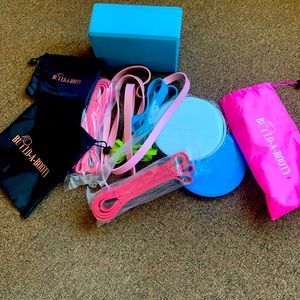 Build a booty bands and slide plates with bags include